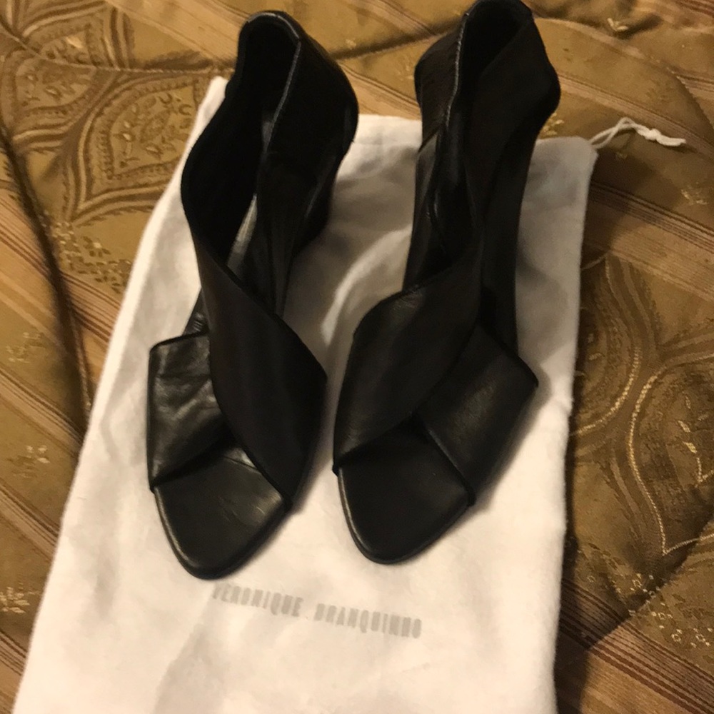 Black 8.5 Veronique Branquinno leather sandals